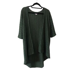 Like new LuLaRoe Lindsey medium (10-18) dark green knit kimono